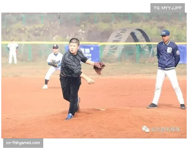 孙炜断棒安打助猛虎夺冠,赛季累计打断20根球棒