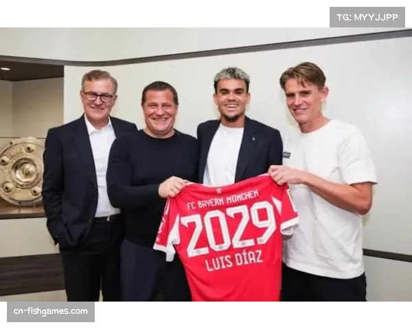 专访拜仁体育总监埃贝尔:谈球队阵容规划与年轻球员培养理念。